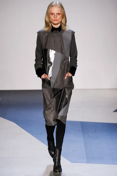 Look 3